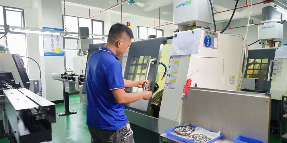 Aojiesi Jewelry CNC manufacturing floor in Dongguan, China